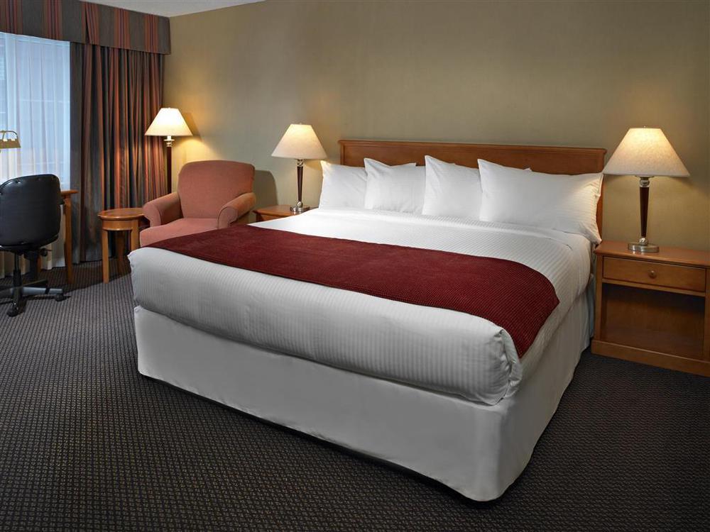 Coast Edmonton Plaza Hotel By Apa Værelse billede